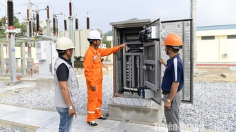 Đẩy nhanh tiến độ xây dựng các công trình điện