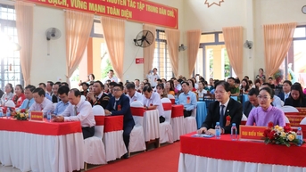 សេចក្តីប្រកាសឃុំ Cu Ebur ទីក្រុង Buon Ma Thuot ឈានទៅរកស្តង់ដារជនបទថ្មីជឿនលឿន