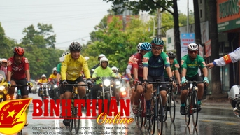 Khởi tranh Giải đua xe đạp phong trào Bình Thuận