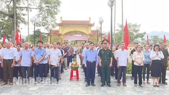 Lễ đón nhận truy điệu và an táng hài cốt liệt sĩ Lương Xuân Trường