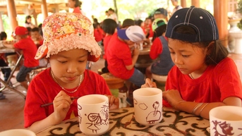 Gốm Chu Đậu đón khoảng 10.000 lượt khách tham quan, trải nghiệm