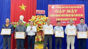 Quỹ vì người nghèo huyện Nông Sơn vận động được gần 697 triệu đồng