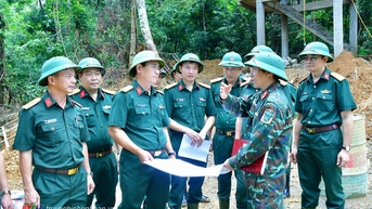Bộ CHQS tỉnh kiểm tra công tác phòng chống lũ ống, lũ quét và sạt lở đất các huyện phía Tây Nghệ An