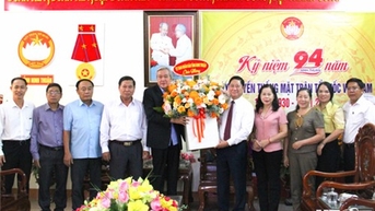 Đồng chí Trần Quốc Nam, Chủ tịch UBND tỉnh thăm, chúc mừng 94 năm Ngày truyền thống Mặt trận Tổ quốc Việt Nam