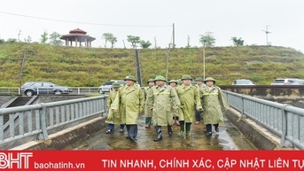Khẩn trương khắc phục các công trình thủy lợi thiết yếu bị hư hỏng do lũ lụt