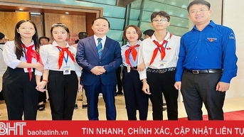 Thiếu nhi Hà Tĩnh tham gia Phiên họp giả định Quốc hội trẻ em