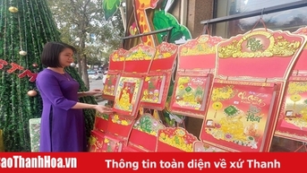 Thị trường lịch Tết Ất Tỵ 2025