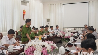 ក្រុមការងារនៃគម្រោងទី 06 នៃខេត្តបានជួបប្រជុំគ្នាដើម្បីវាយតម្លៃវឌ្ឍនភាពនៃការអនុវត្តសៀវភៅសុខភាពតាមប្រព័ន្ធអេឡិចត្រូនិច និងការចេញកំណត់ត្រាព្រហ្មទណ្ឌលើកម្មវិធី VNeID ។