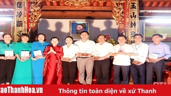 Trưng bày và giới thiệu cuốn sách “Danh nhân văn hóa Đào Duy Từ”