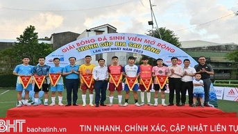 Khởi tranh giải bóng đá sinh viên Hà Tĩnh tại Huế gây quỹ từ thiện