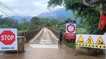 Chính thức triển khai sửa chữa cầu Dương Quỳ (Văn Bàn)