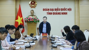 Đồng chí Đặng Xuân Phương, Phó Bí thư Tỉnh ủy, Trưởng Đoàn ĐBQH tỉnh, làm việc với Văn phòng Đoàn ĐBQH và HĐND tỉnh