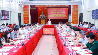 Nghệ An sơ kết 1 năm thực hiện Chương trình vận động, hỗ trợ xây dựng, sửa chữa nhà cho người nghèo, người có khó khăn về nhà ở