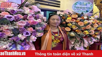 모신 숭배에 헌신하는 사람들