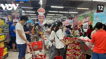 Chỉ số giá tiêu dùng 11 tháng tăng 3,69%, lạm phát cơ bản tăng 2,7%