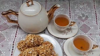 Bỏng nắm giòn rụm, ngọt lịm tuổi thơ