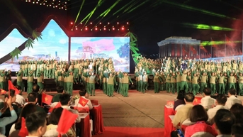 ទូរទស្សន៍ផ្សាយបន្តផ្ទាល់ "ក្រោមទង់ជ័យជំនៈ" នៅទីក្រុងហាណូយ
