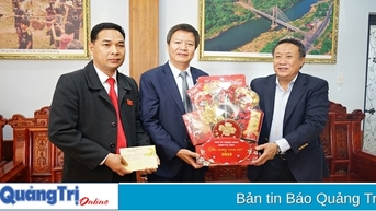 Quyền Chủ tịch UBND tỉnh Hà Sỹ Đồng thăm, chúc Tết lực lượng bộ đội biên phòng và các địa phương