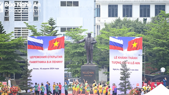 [Inforgraphics] Công trình tượng V.I.Lê-nin tại thành phố Vinh