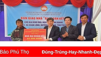 ផ្ទះ "មហាសាមគ្គី" ជួយគ្រួសារក្រីក្រក្នុងឃុំ Xuan Lung មានថ្ងៃបុណ្យតេតដ៏កក់ក្តៅ
