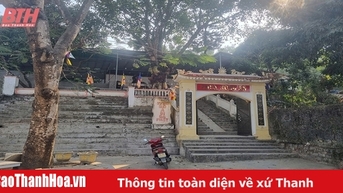 Cuối năm đi chợ Thiều “mua may bán rủi”