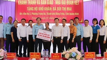Không để gia đình nào không có Tết