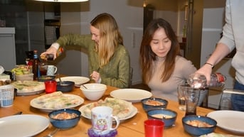 Tết nhiều sắc màu của du học sinh Việt nơi xứ người