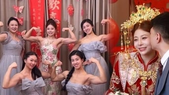 Cô dâu và dàn phù dâu khoe cơ bắp cuồn cuộn trong đám cưới gây sốt
