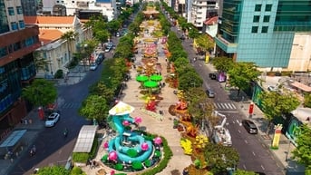 Các điểm giữ xe xung quanh Đường hoa Nguyễn Huệ, người dân cần biết