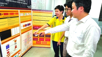 Người thầy “hai mặt”