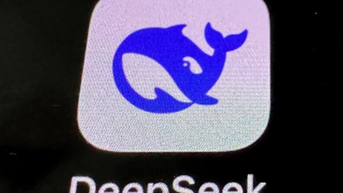 DeepSeek vượt qua ChatGPT để đứng số một trong App Store