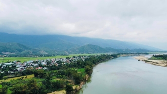 Mưa ngang bến cũ