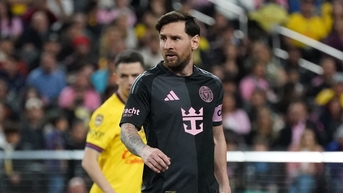 CĐV Peru lên cơn sốt khi Messi sắp đến