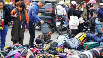 Ngày 29 Tết: Nhu cầu mua sắm không nhiều như các năm trước