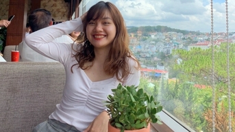 Nữ sinh Gen Z trúng tuyển vào Microsoft và kỷ niệm Tết ở Mỹ
