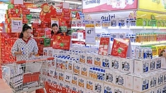 Thị trường hàng hoá ngày mùng 2 Tết Ất Tỵ: Dần sôi động