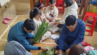 លំហាត់តេតសម្រាប់សិស្សគឺ 'ពិតជាសប្បាយ' ដែលបន្ថែមបរិយាកាសនៃថ្ងៃឈប់សម្រាកបុណ្យតេតដ៏រីករាយ