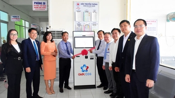 Triển khai giải pháp thu hộ KienlongBank Pay tại Trung tâm Y tế
Châu Phú