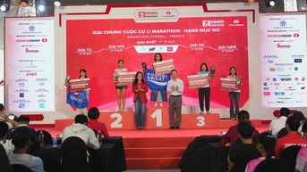 Hoang Nguyen Thanh 선수가 Techcombank Hanoi International Marathon 2025에서 3위를 차지했습니다.