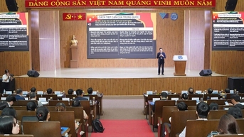 Chuyên gia góp ý: Không vội luật hoá AI