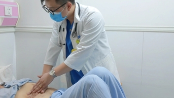7일간의 둔한 복통으로 위장관 출혈로 응급실 방문