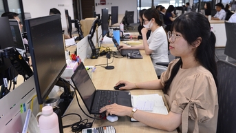 업그레이드 후 베트남에 유입되는 외국 자본이 수천억 달러에 이를 것으로 예측되나요?