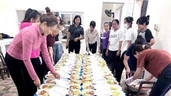 Bắc Ninh: Hàng nghìn suất ăn gửi đến bà con vùng lũ