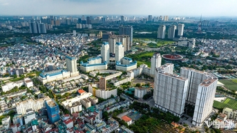 부동산 가격을 낮추려면 가장 중요한 것은 공급을 늘리는 것입니다.