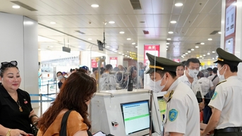 Cuối năm nay, hành khách đi máy bay được xác thực tự động qua VNeID