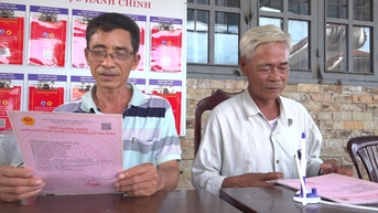 Thang Dien에서 토지 사용권 증명서를 수집합니다.