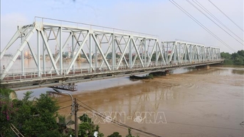 Cảnh báo triều cường ven biển Đông Nam Bộ