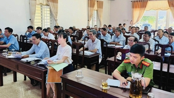 “Làm sạch, làm giàu” cơ sở dữ liệu đất đai