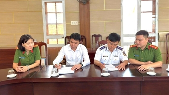 Thượng úy Cảnh sát biển trả lại 230 triệu đồng cho người chuyển khoản nhầm