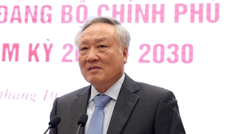 Phó thủ tướng Nguyễn Hòa Bình: 'Đến ca trực của mình thì phải xử lý, không thể nhường ai chuyện này'